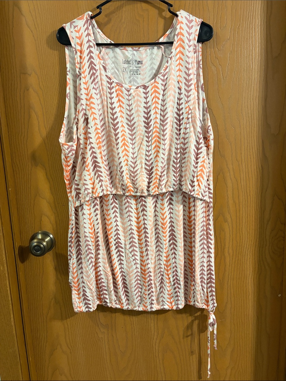 Latched Mama Women’s Lift Access Chevron Print Nursing Tanks 2X